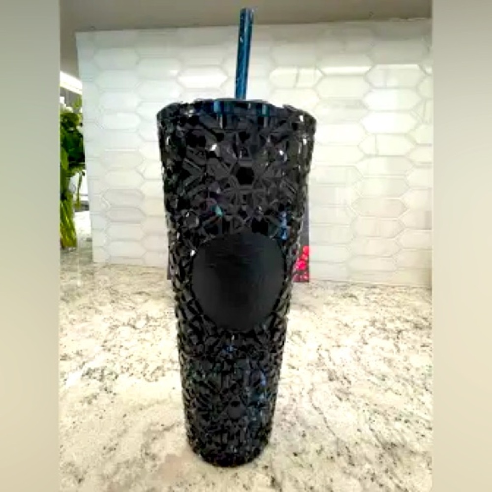 Starbucks 2024 NWT Black Tumbler!!